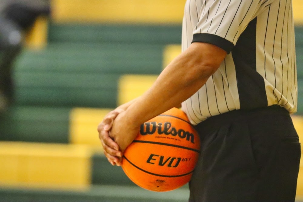 Duties of the officials