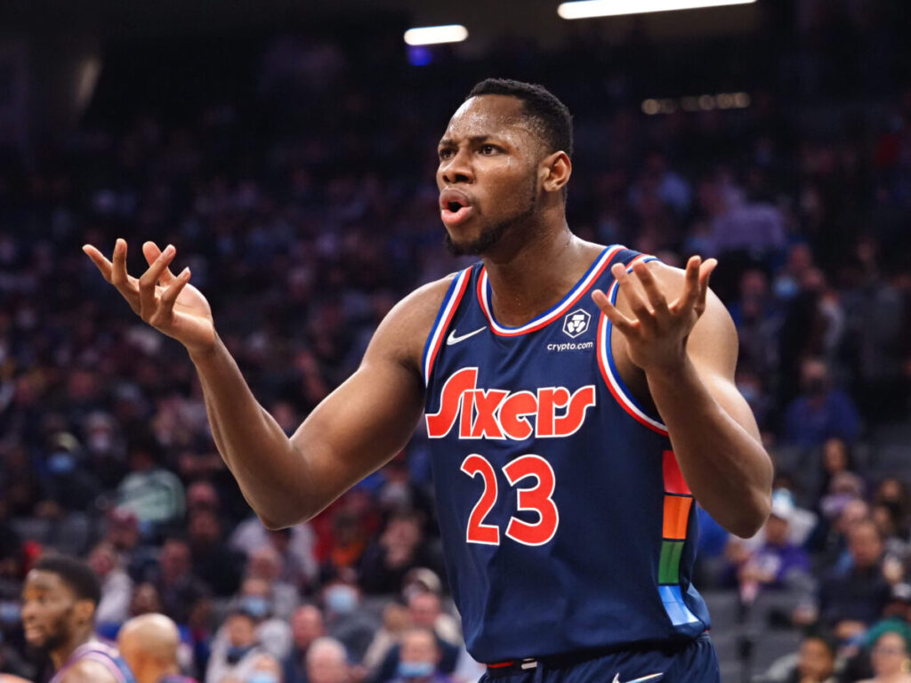 who determines the nba schedule