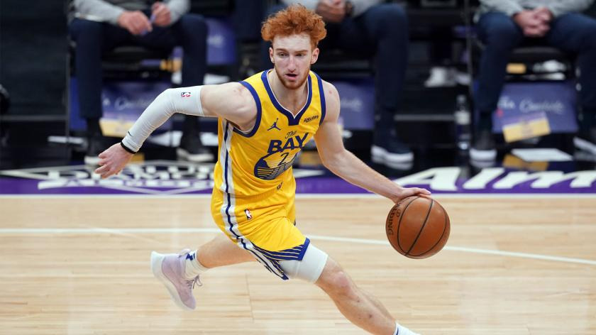 Nico Mannion basketball
