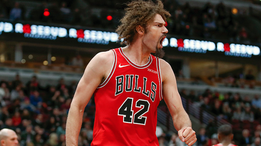 where is Robin Lopez from