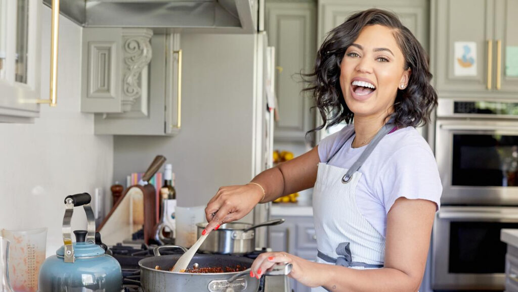 Ayesha Curry cook