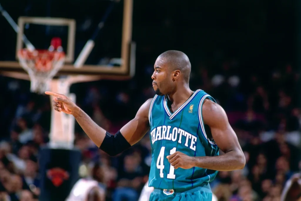 charlotte hornets court